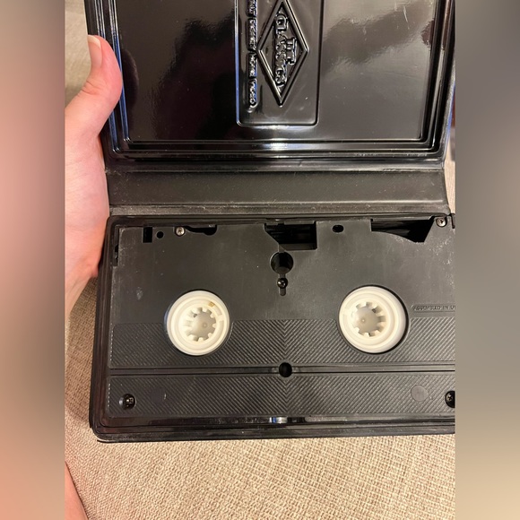 Walt Disney’s Pinocchio VHS Tape - Picture 2 of 5